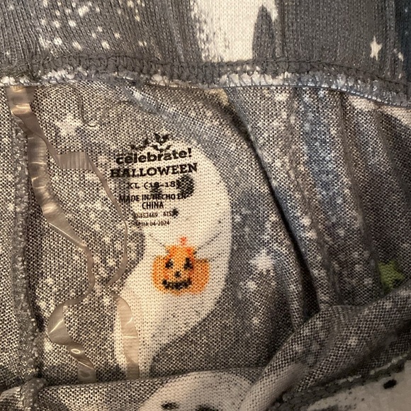 Ghost Print Short Sleeve Tee  Cropped pants PJ SET VERY SOFT - Picture 13 of 13